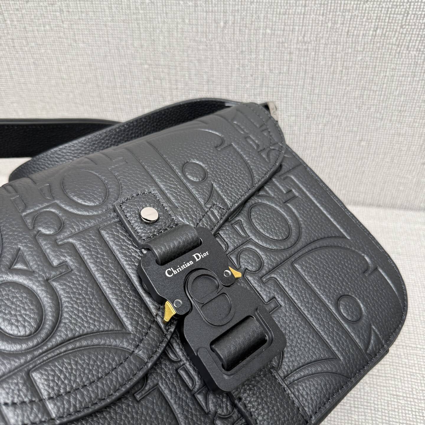 fcd9c79bf65373bda576fe118e7eee9b_1765521827_8119.jpg