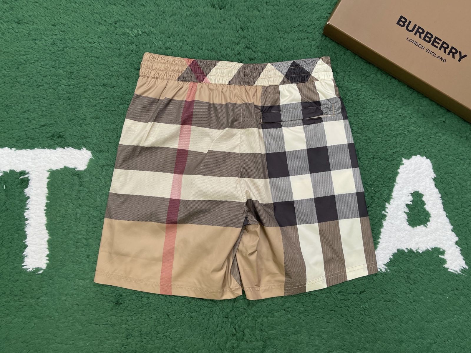 eb8849f1964a6c90d4f609ac17e72ade_1786076189_1932.jpg eb8849f1964a6c90d4f609ac17e72ade_1786076189_1932.jpg