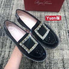 [327] Roger Vivier...
