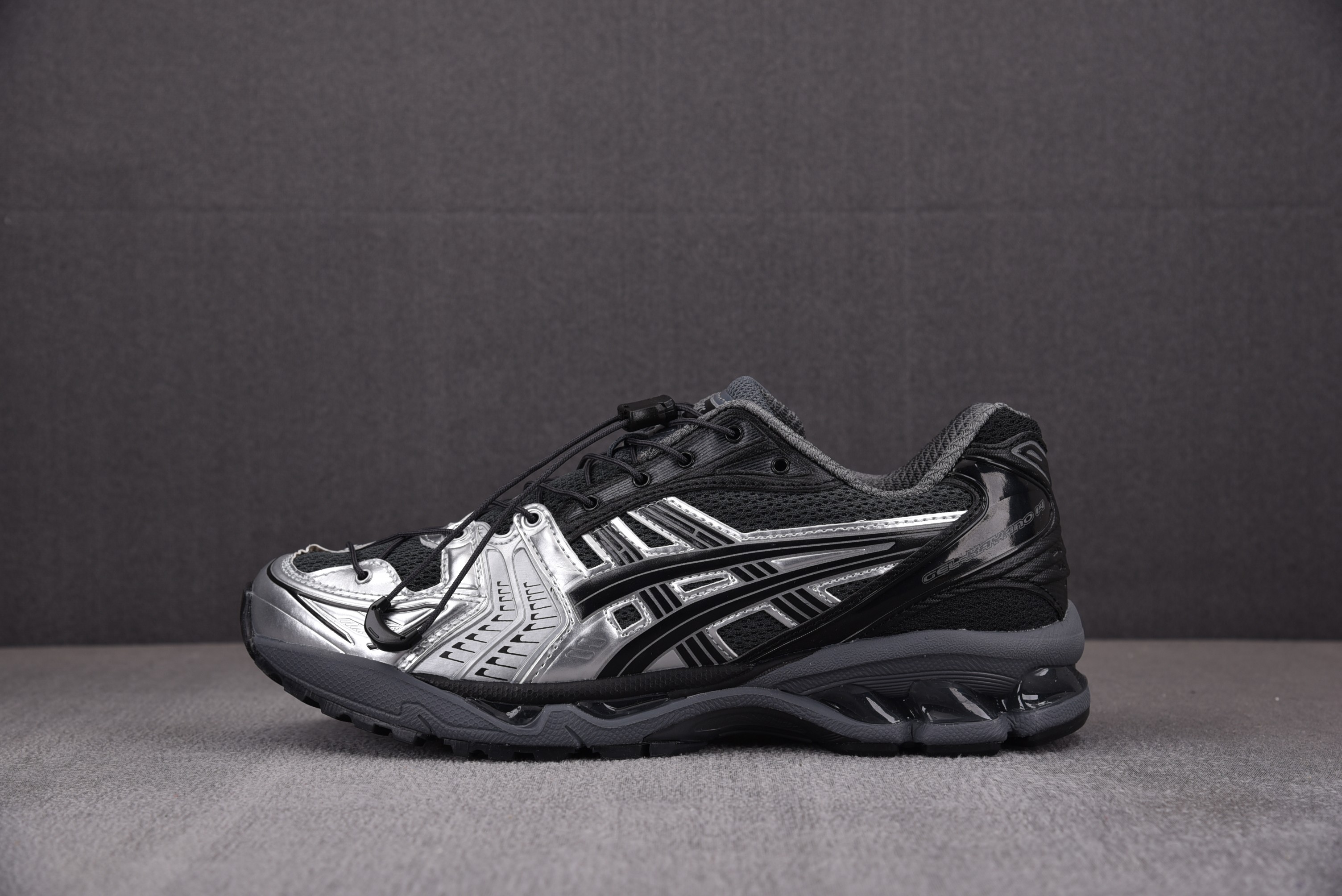 아식스 젤 카야노 Unaffected x Asics Gel-Kayano 14 실버 문 1201A922-020