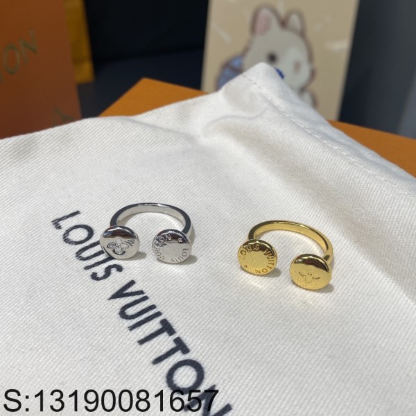 AGG 루이비통 Studs 반지 ...