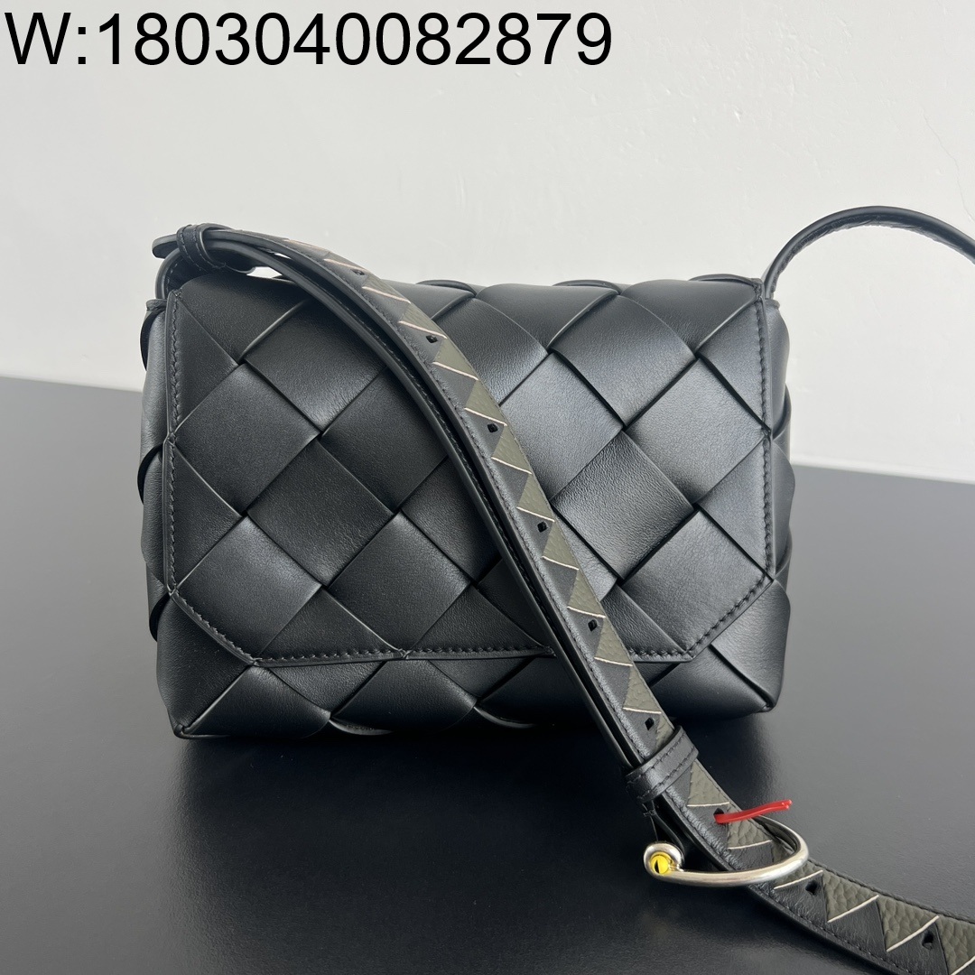 징 팩토리 보테가베네타 디아고 817921 22.5*16.5*5.5cm 블랙-카키