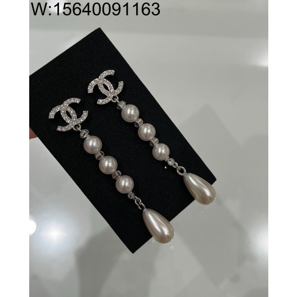 AGG 샤넬 CC로고 진주 물방울...
