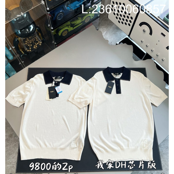 V공장 펜디 폴로 셔츠 화이트 칼라티 반팔티 FZC162B04VF1WOI