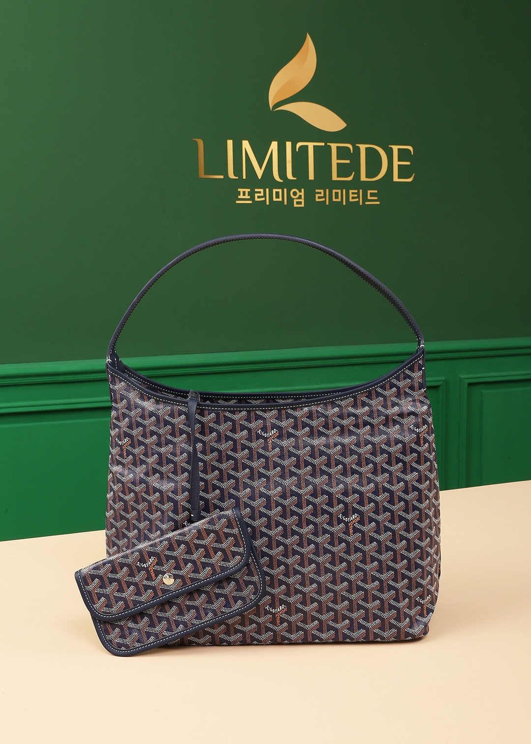 [리미티드] 고야드 보헴 호보 백 27*15*42cm 네이비