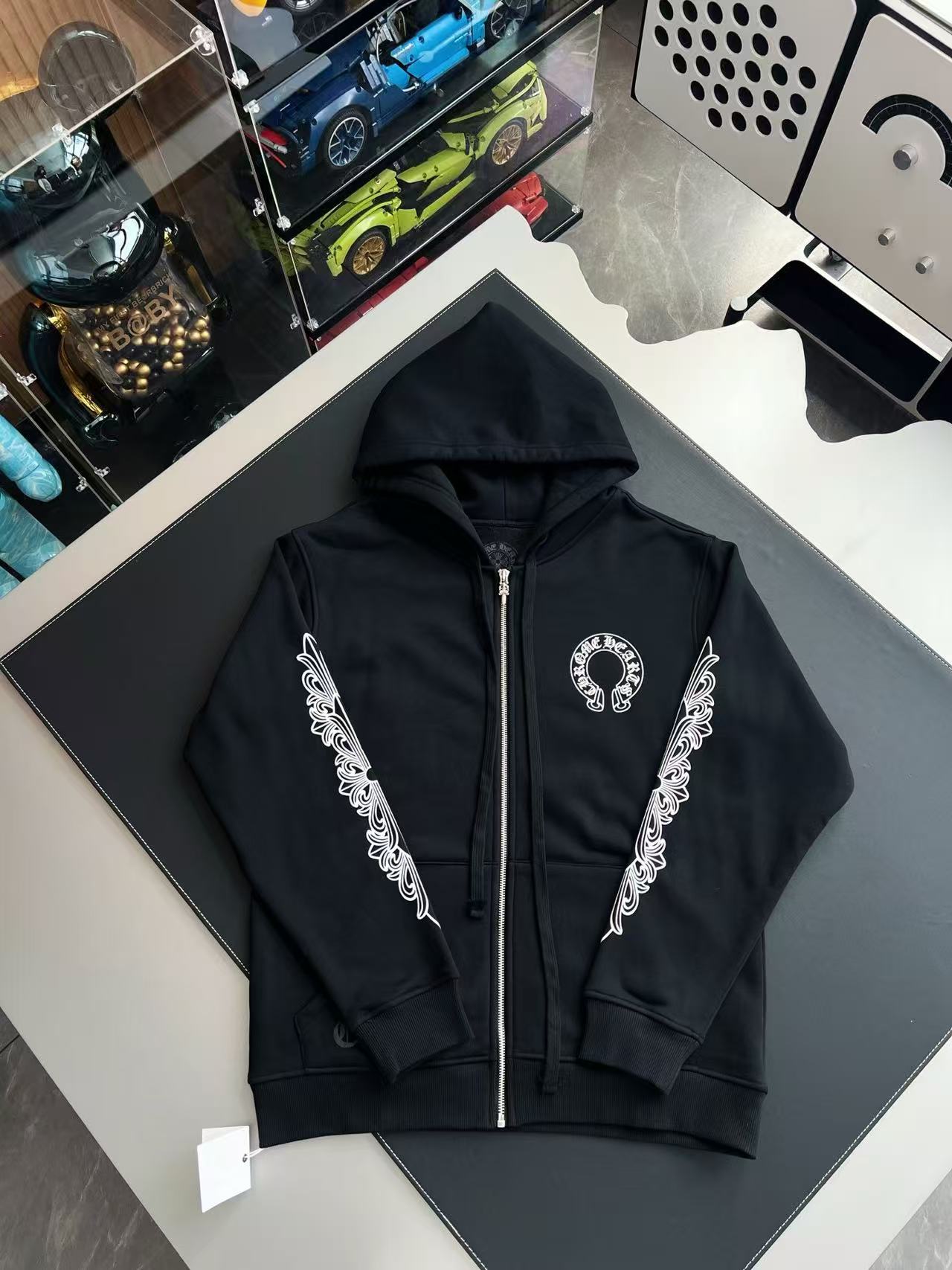 V공장Chrome Hearts  크롬하츠 플로럴 크로스 슬리브 집업 후드